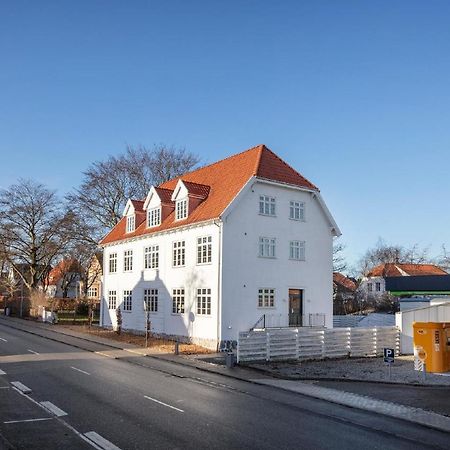 Adnana - 4 Bedroom - Modern Living Apartment - Ålborg Exteriör bild